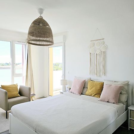 Lakeside Provence - Appartement Classe 4 Etoiles, Vue Sur Le Lac, Parking Sous-Sol, Double Clim Monteux Exterior foto