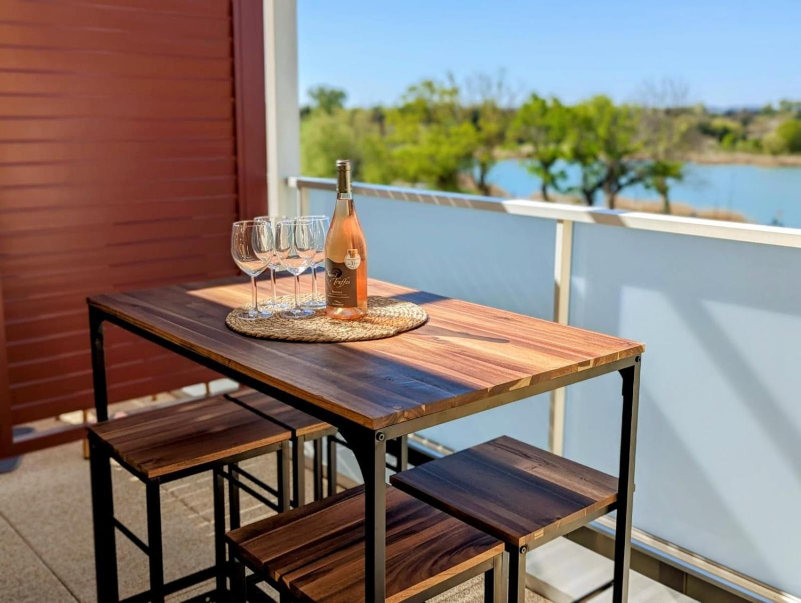 Lakeside Provence - Appartement Classe 4 Etoiles, Vue Sur Le Lac, Parking Sous-Sol, Double Clim Monteux Exterior foto