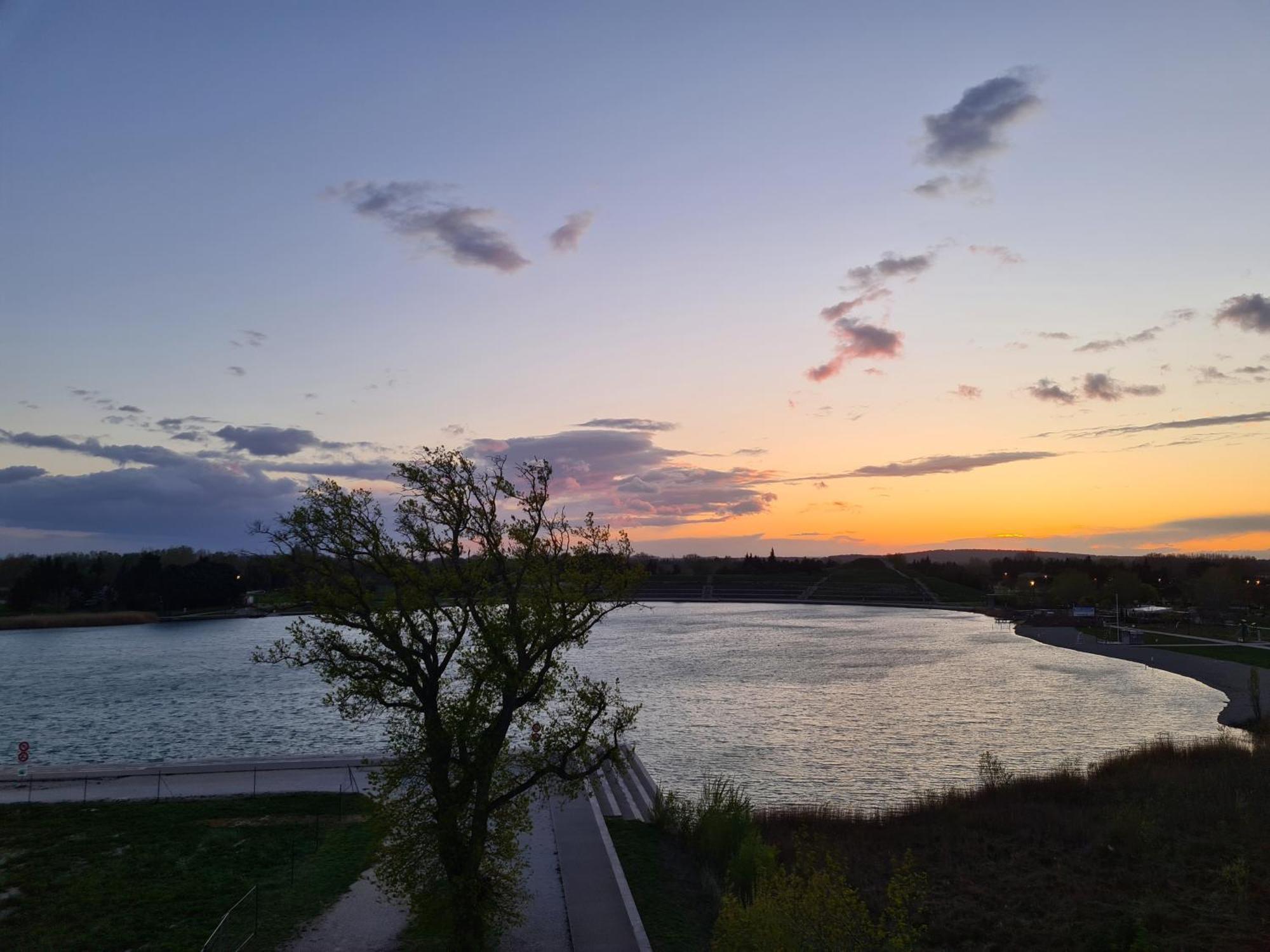 Lakeside Provence - Appartement Classe 4 Etoiles, Vue Sur Le Lac, Parking Sous-Sol, Double Clim Monteux Exterior foto