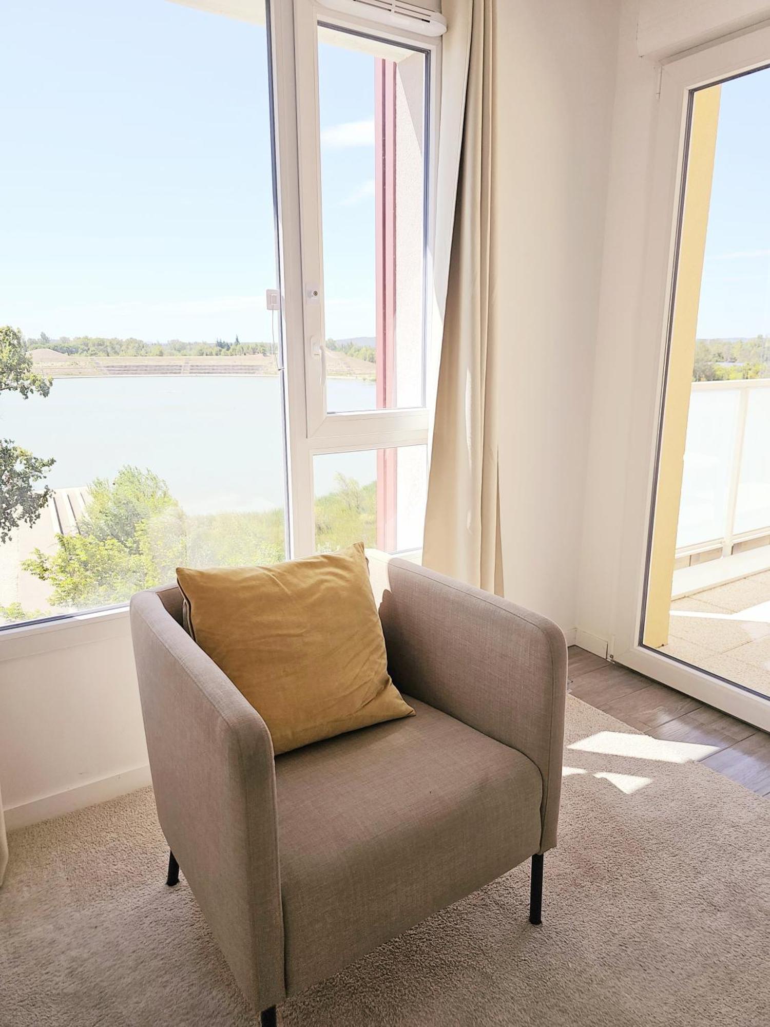Lakeside Provence - Appartement Classe 4 Etoiles, Vue Sur Le Lac, Parking Sous-Sol, Double Clim Monteux Exterior foto
